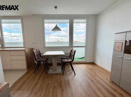 Pronájem bytu, 3+kk, 74 m²