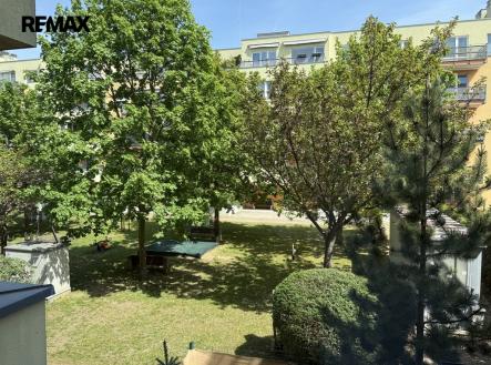 Pronájem bytu, 2+kk, 57 m²