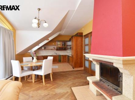 Pronájem bytu, 4+kk, 100 m²