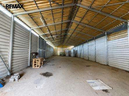 Pronájem obchodní prostory, 330 m²