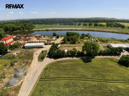 Pronájem obchodní prostory, 330 m²