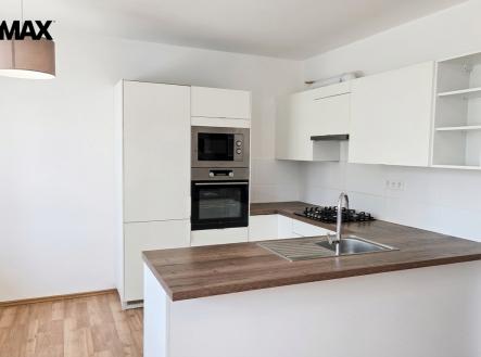 Pronájem bytu, 3+kk, 70 m²
