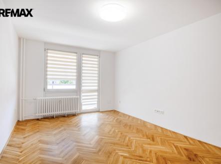 2-1b2a8773-hdr.jpg