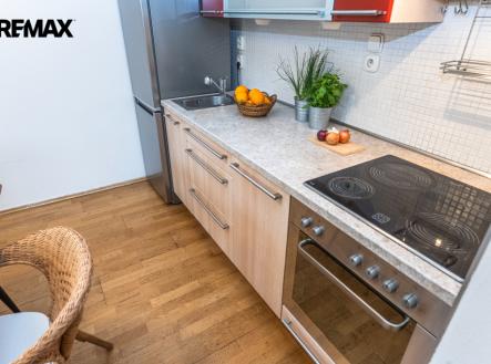 Pronájem bytu, 2+kk, 58 m²