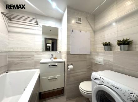 Pronájem bytu, 2+kk, 41 m²