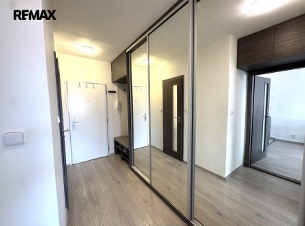 Pronájem bytu, 2+kk, 41 m²