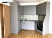 Pronájem bytu, 2+kk, 68 m²
