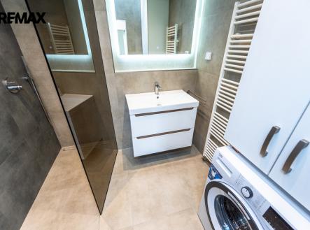 Pronájem bytu, 3+kk, 86 m²