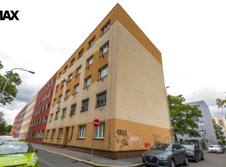 PRODEJ DRUŽSTEVNÍHO PODÍLU K BYTU 2+KK, 49,1 M² VČETNĚ SKLEPA, PRAHA 4 – KRČ