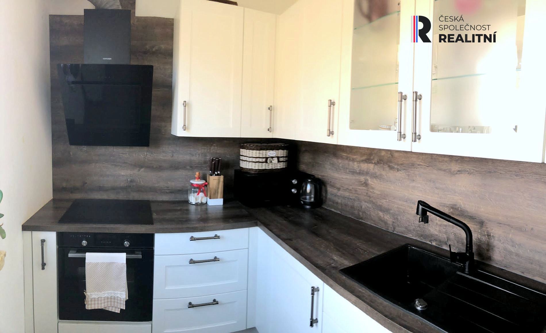 Pronájem bytu 3+1 Velichov