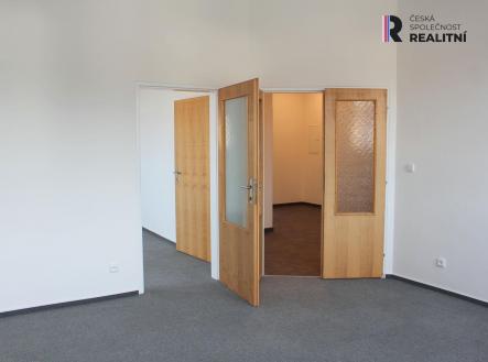 Pronájem kanceláře, 133 m²