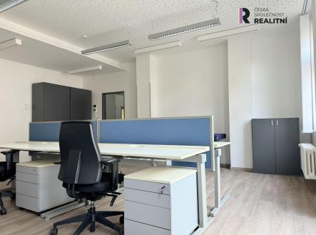 Pronájem kanceláře, 110 m²