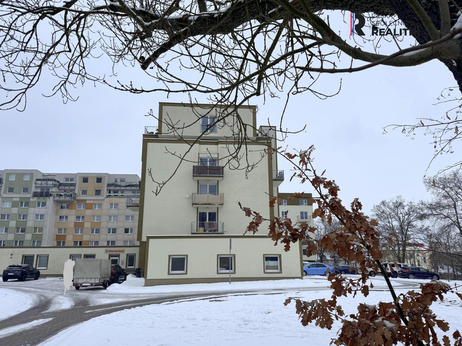 Pronájem bytu 1kk s balkonem, Karlovy Vary