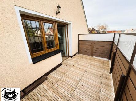 balkón, opačný pohled