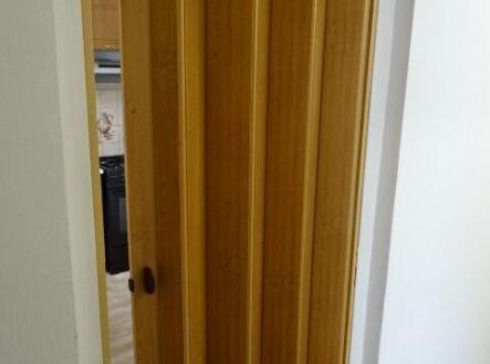 lamel. dveře do kuch.