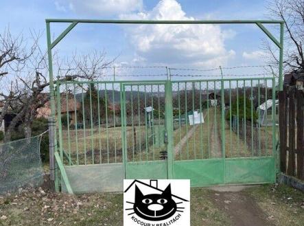 zadní vstup do kolonie