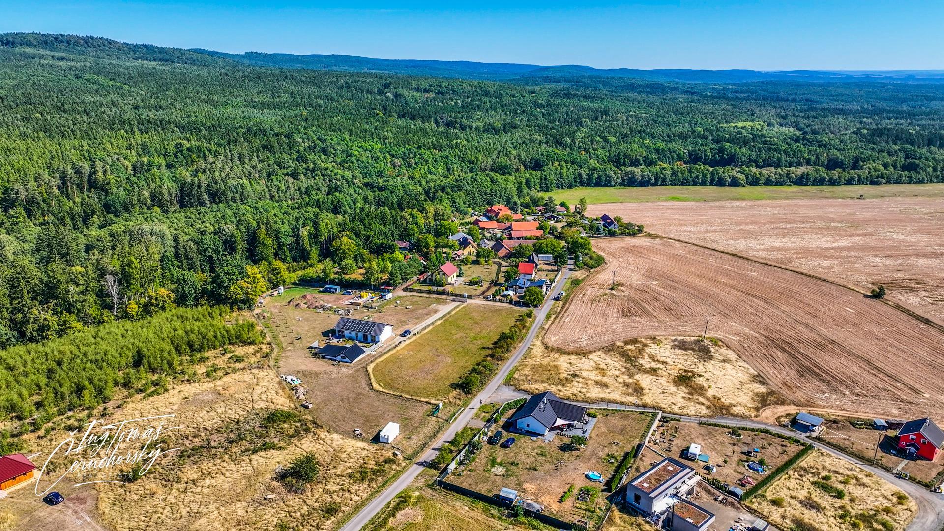 bandicam 2025-10-15 19-00-46-475.00_08_12_26.Still018.jpg