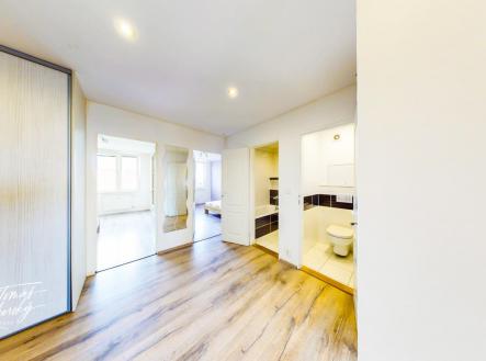 Pronájem bytu, 4+kk, 85,6 m²