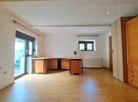 Pronájem bytu, 2+kk, 57 m²