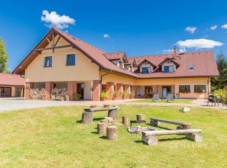 Prodej hotel, 1 020 m²