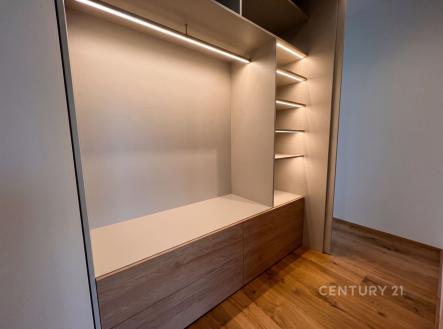 Pronájem bytu, 2+kk, 46 m²