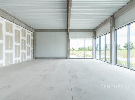 Pronájem obchodní prostory, 410 m²
