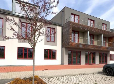 Pronájem bytu, 1+kk, 32 m²