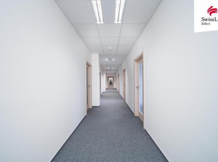 Pronájem kanceláře, 154 m²