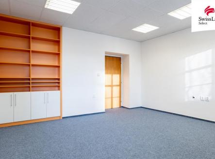 Pronájem - kanceláře, 82 m²