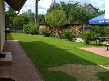 Pronájem - dům/vila, 180 m²