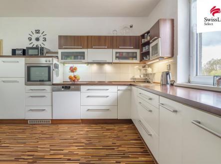 Prodej nájemního domu, 415 m²