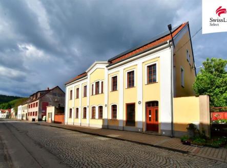 Pronájem obchodní prostor, 118 m²