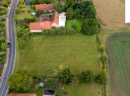 Prodej pozemku pro bydlení, 1 640 m²