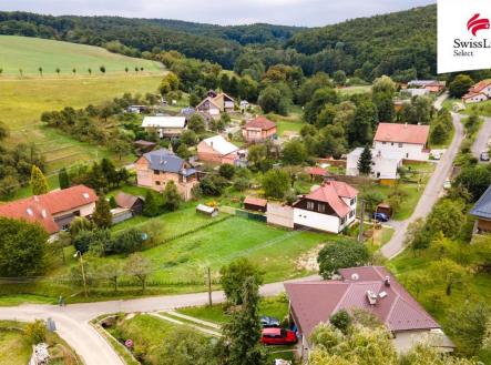 Prodej pozemku pro bydlení, 858 m² obrázek