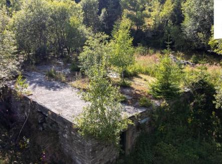 Prodej pozemku pro komerční výstavbu, 1 558 m²