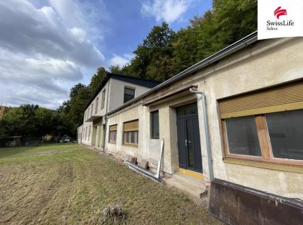 Prodej výrobní prostor, 859 m²