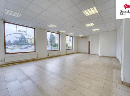 Pronájem obchodní prostor, 141 m² obrázek