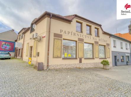 Pronájem obchodní prostor, 141 m²