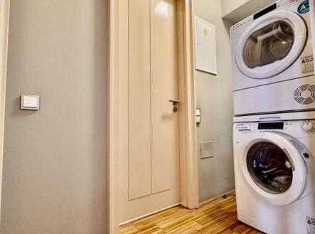 Pronájem bytu, 2+kk, 65 m²