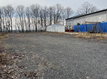 Pronájem pozemku pro komerční výstavbu, 1 100 m²