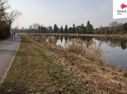 Prodej pozemku pro komerční výstavbu, 4 264 m²