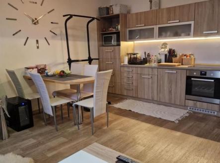 Pronájem bytu, 2+kk, 41 m²