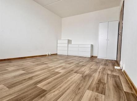 Pronájem bytu, 1+kk, 30 m²