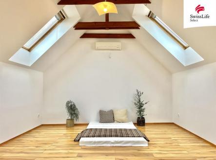 Pronájem bytu, 3+kk, 98 m²