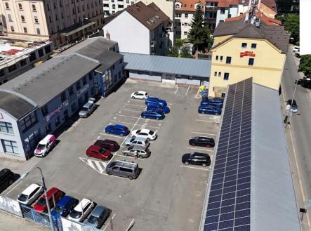 Pronájem obchodní prostory, 270 m²