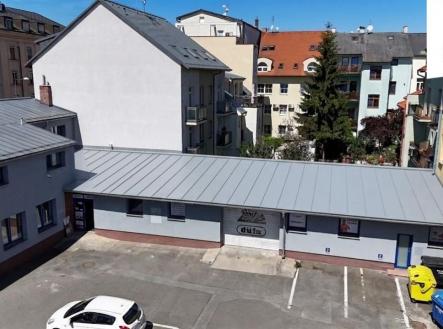 Pronájem obchodní prostory, 270 m²