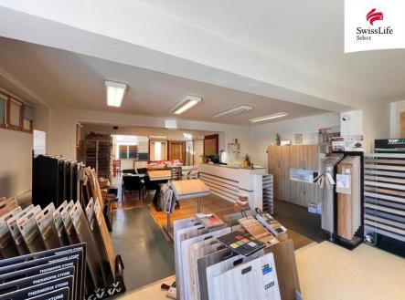 Pronájem obchodní prostory, 270 m²