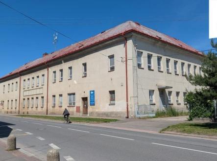 Prodej obchodní prostory, 3 100 m²