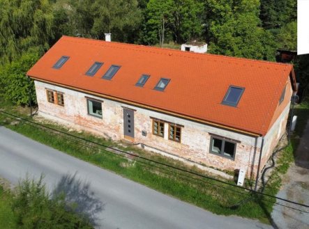 Prodej rodinného domu 244 m2, Trnová