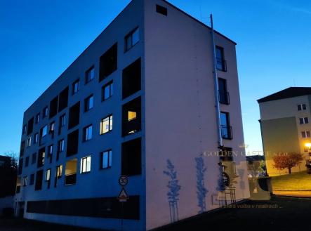 Pronájem bytu, 1+kk, 33 m²